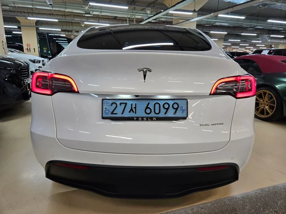 Tesla Model Y — фото 6