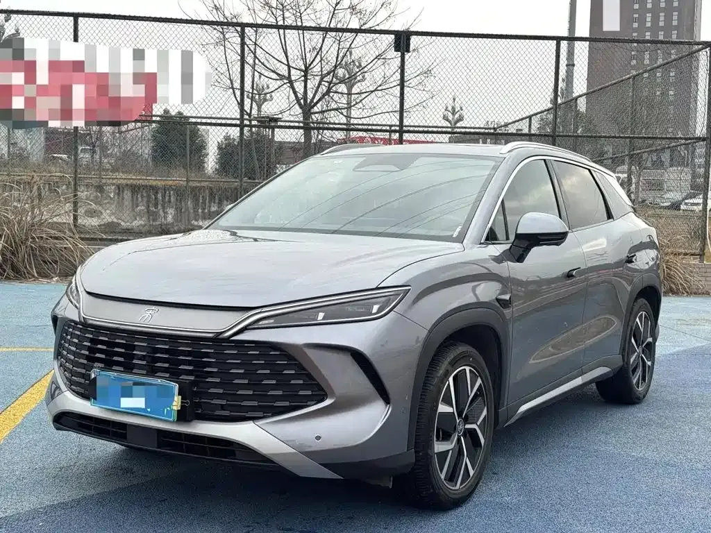 BYD L DM-i — фото 1