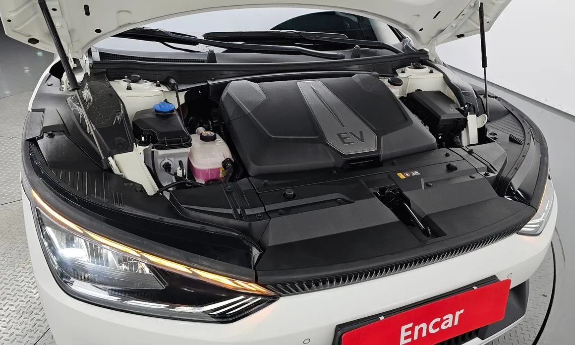 Kia EV6 — фото 9