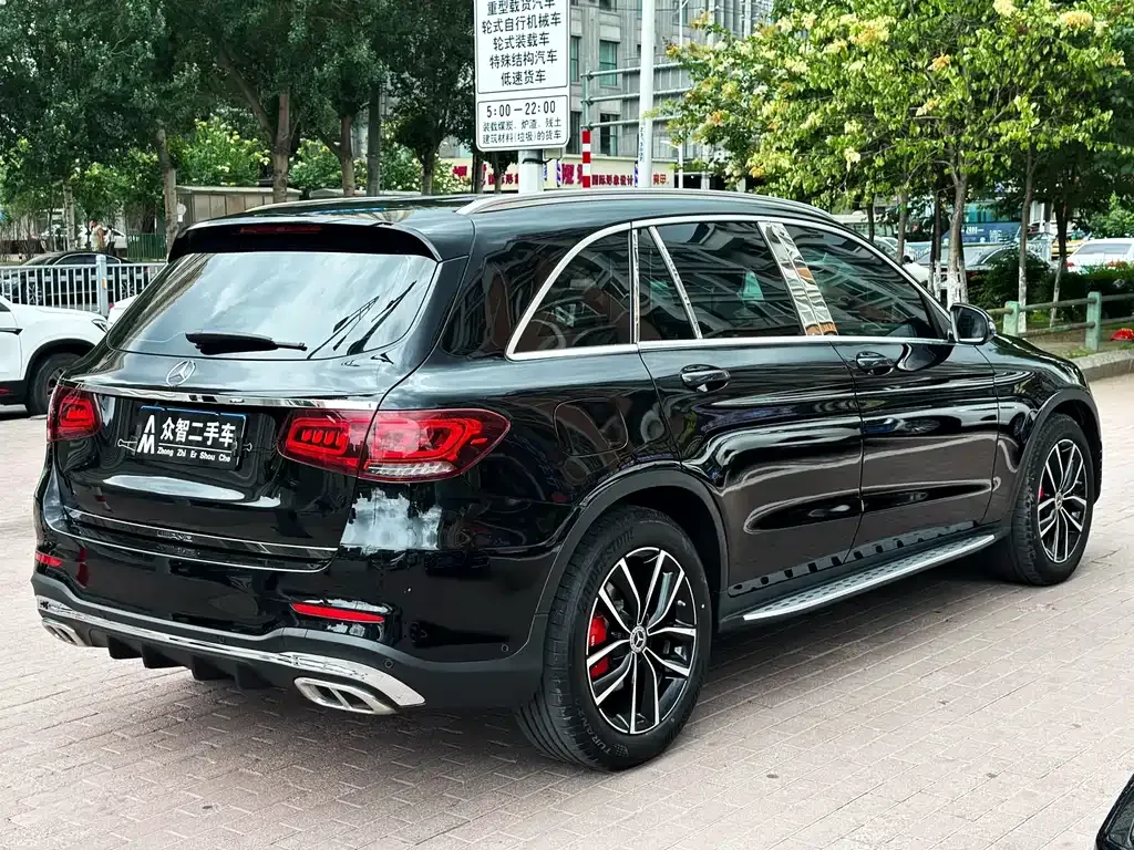 Mercedes-Benz GLC — фото 10