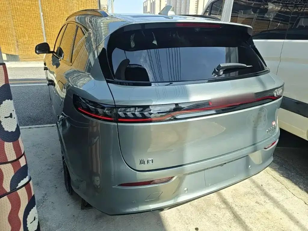 VOYAH FREE — фото 6