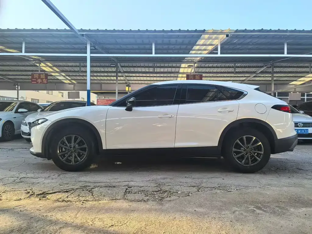 Mazda CX-4 — фото 8