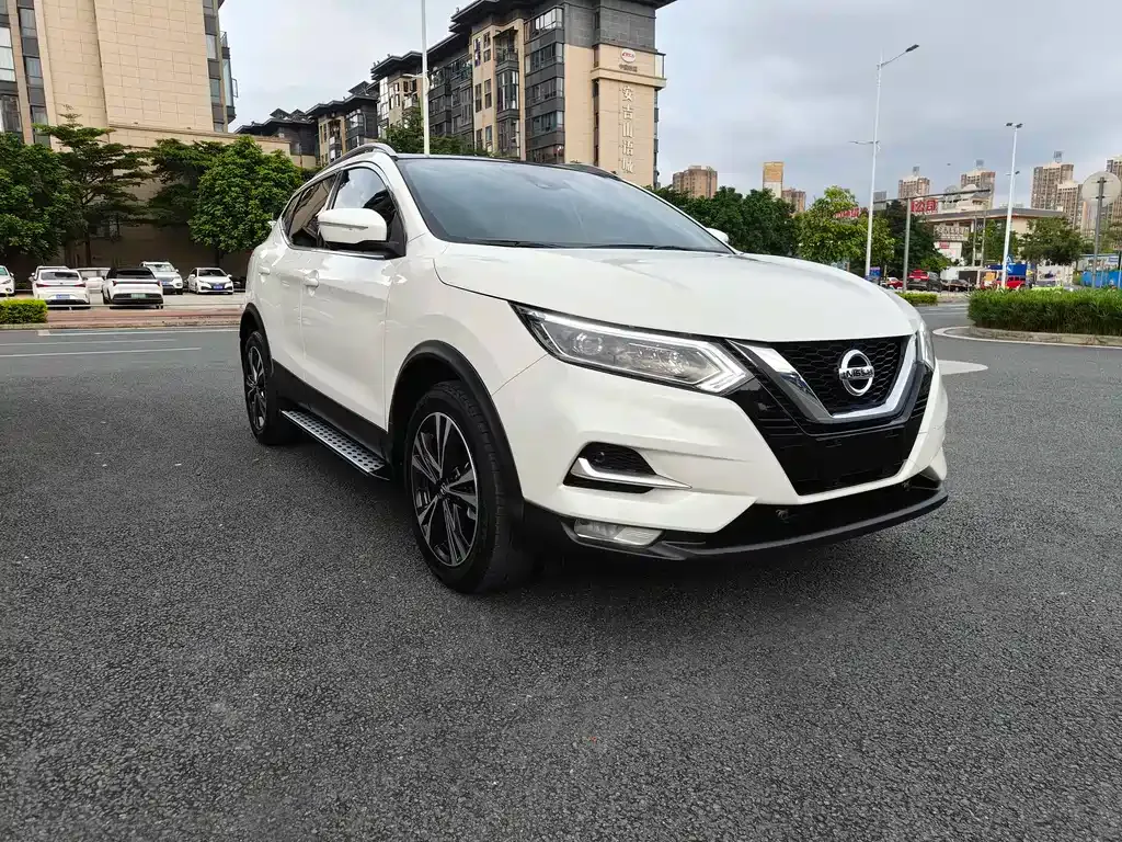 Nissan Qashqai — фото 6