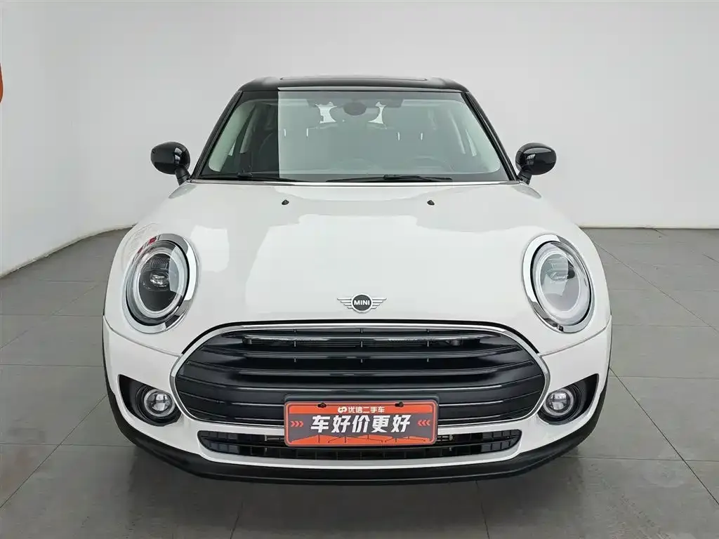 MINI Clubman — фото 2