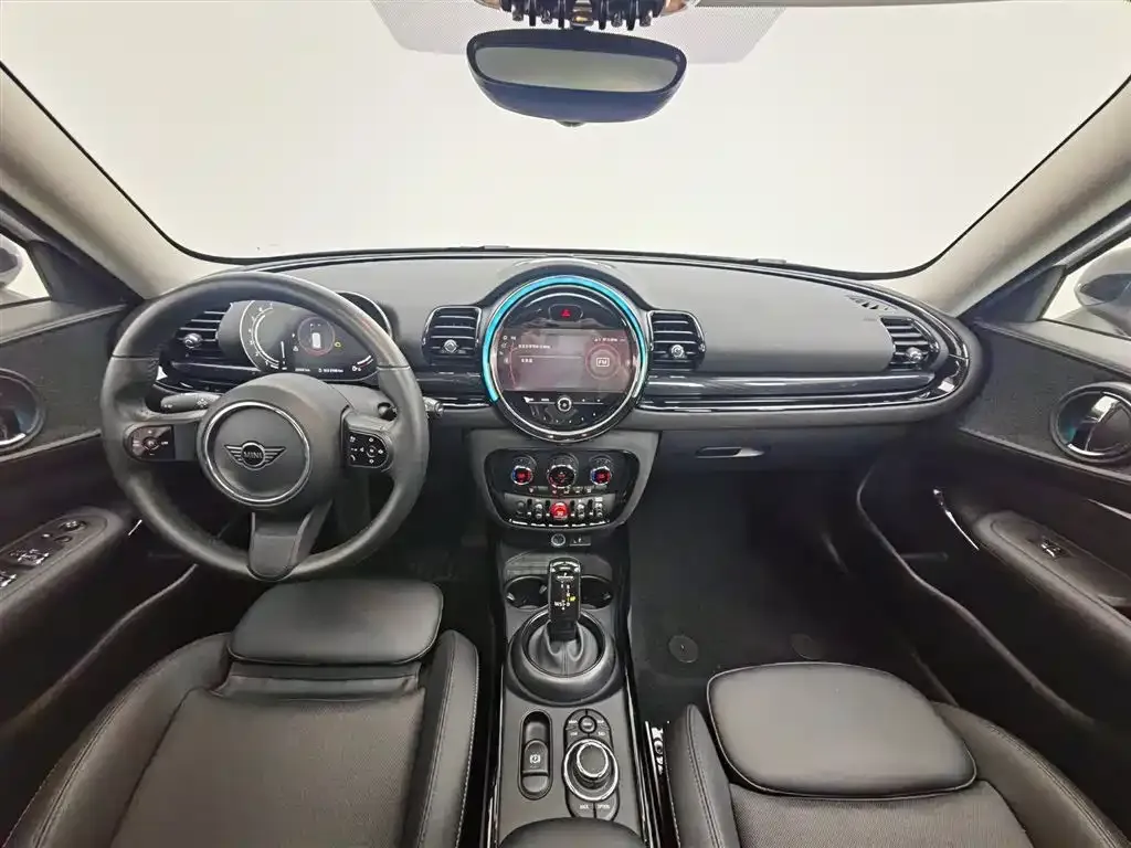 MINI Clubman — фото 6