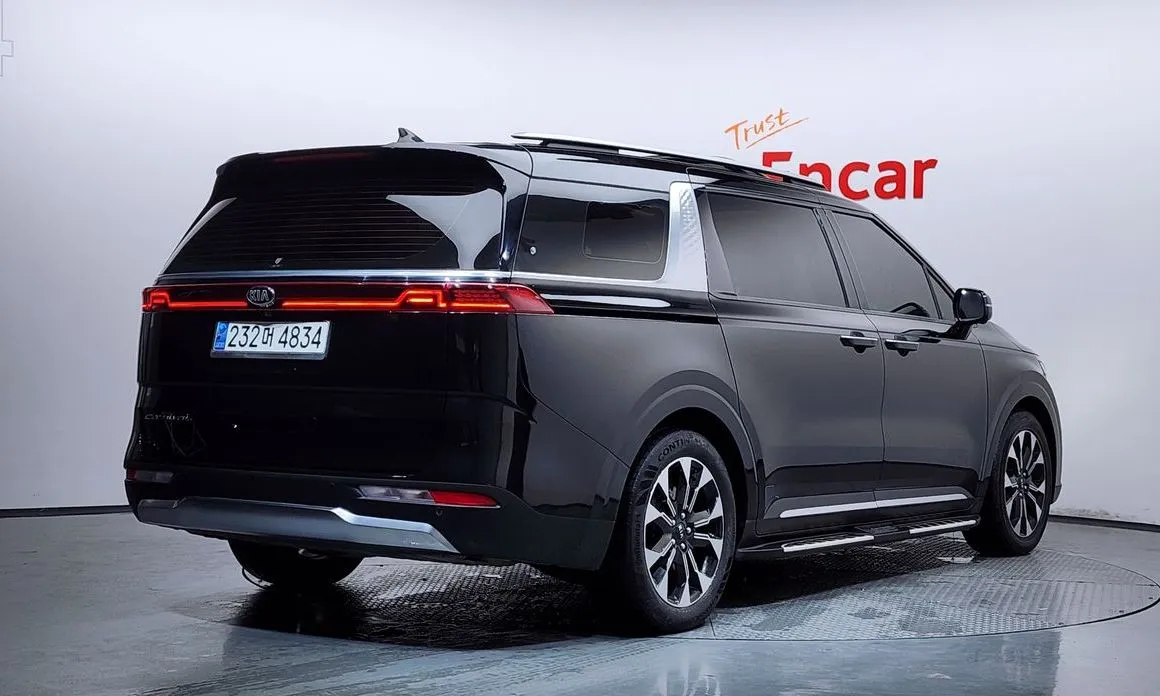 Kia Carnival — фото 5