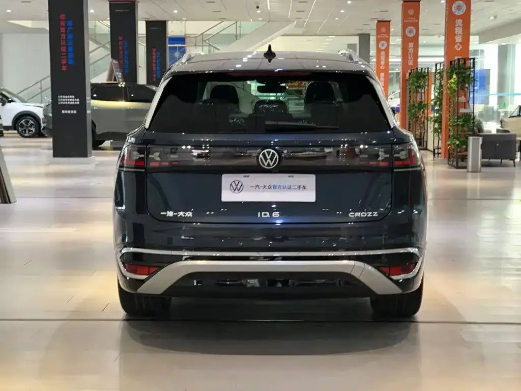 Volkswagen ID.6 Crozz — фото 10