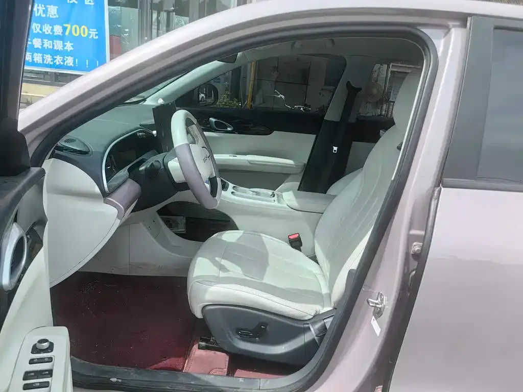 Geely Starburst — фото 10