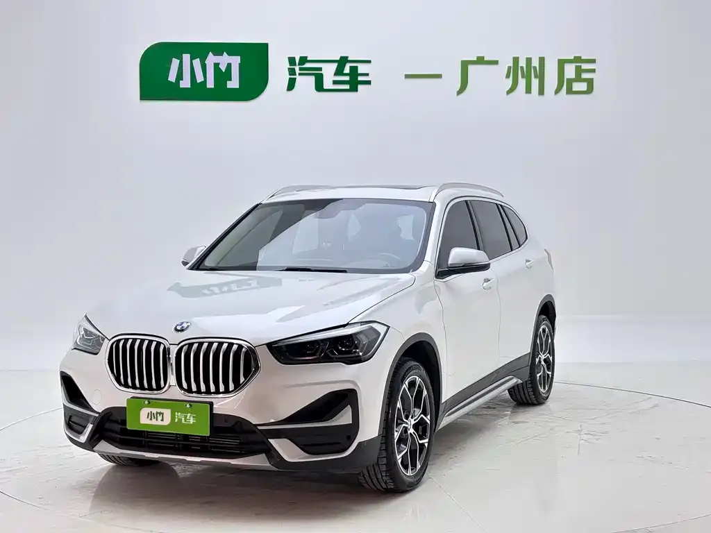 BMW X1 — фото 1