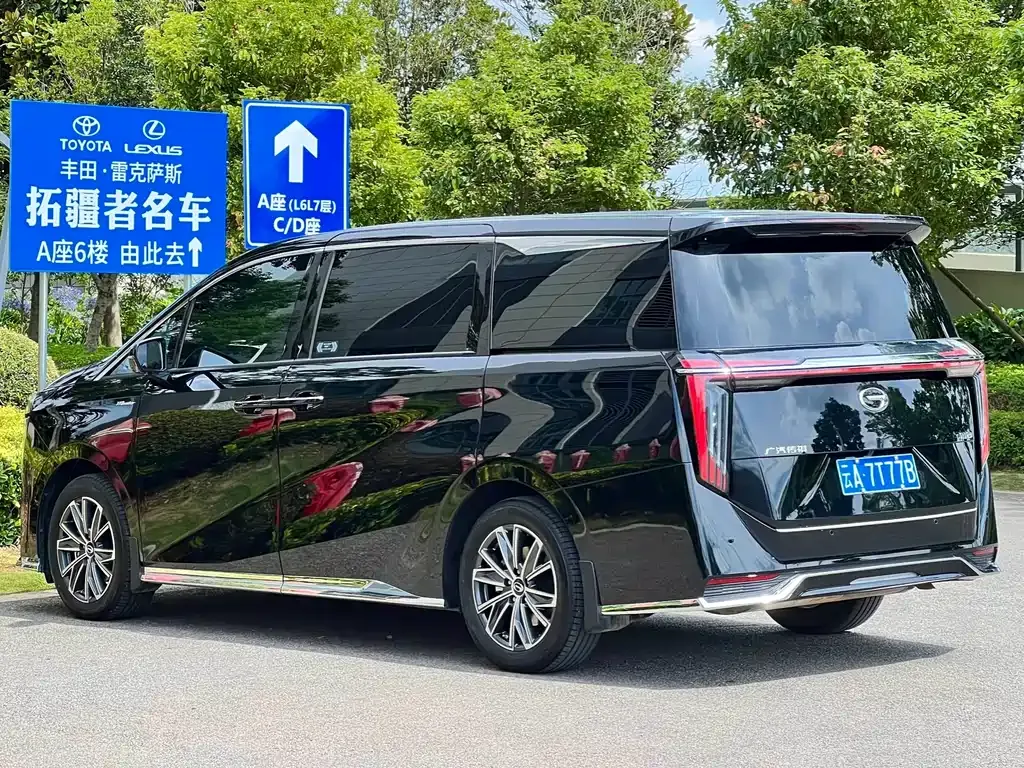 GAC Motor Trumpchi M8 — фото 8