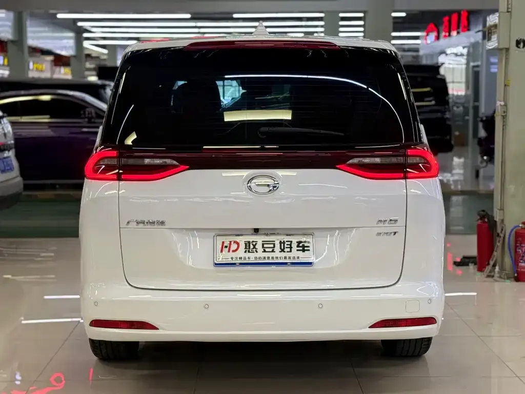 GAC Motor Trumpchi M6 — фото 9