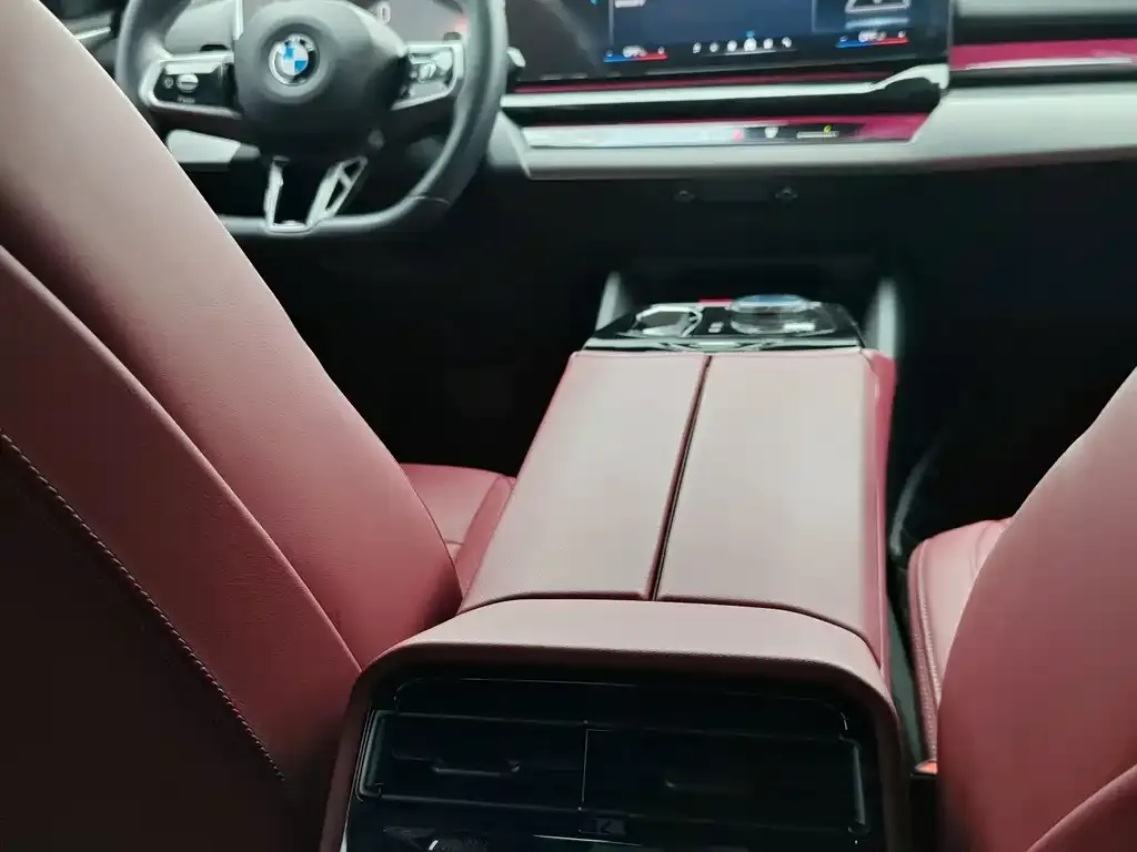BMW 5 Series — фото 2