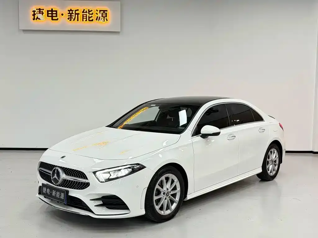 Mercedes-Benz A-Class — фото 1