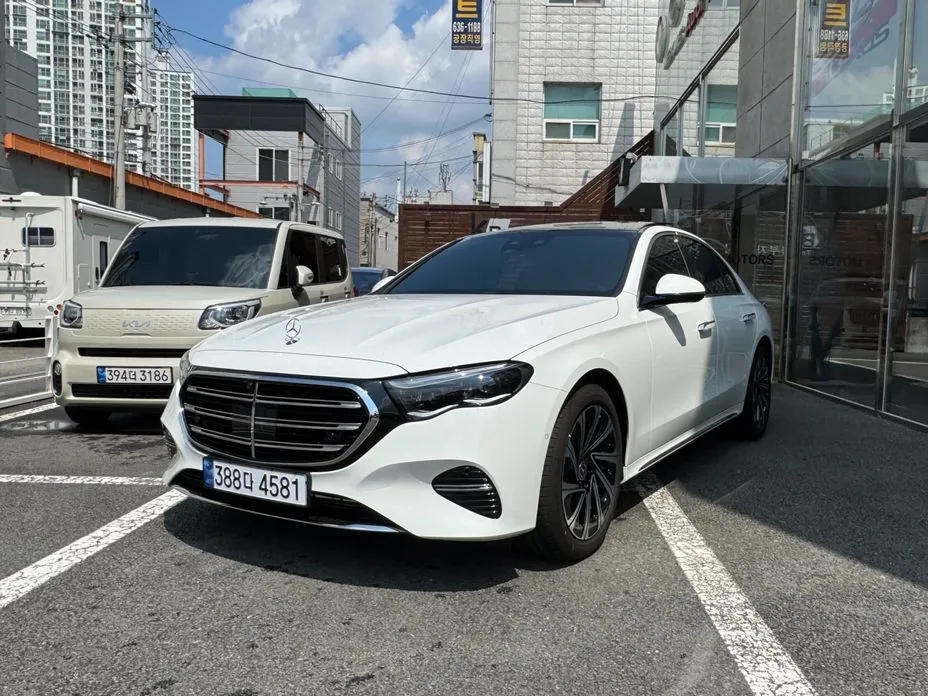 Mercedes-Benz E-Class