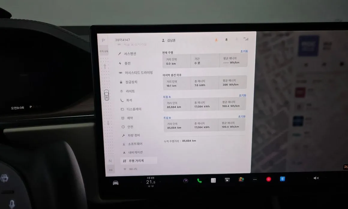 Tesla Model X — фото 2