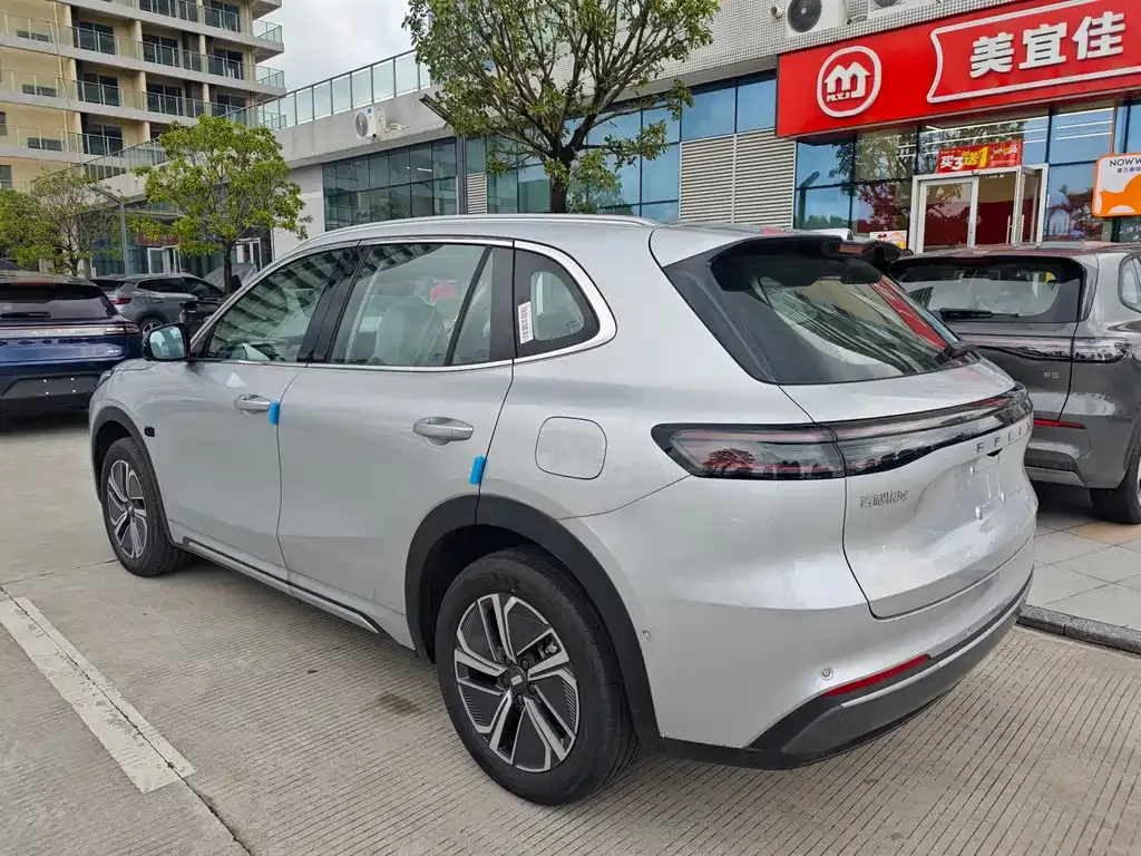 Geely Galaxy Xingjian 7 — фото 10