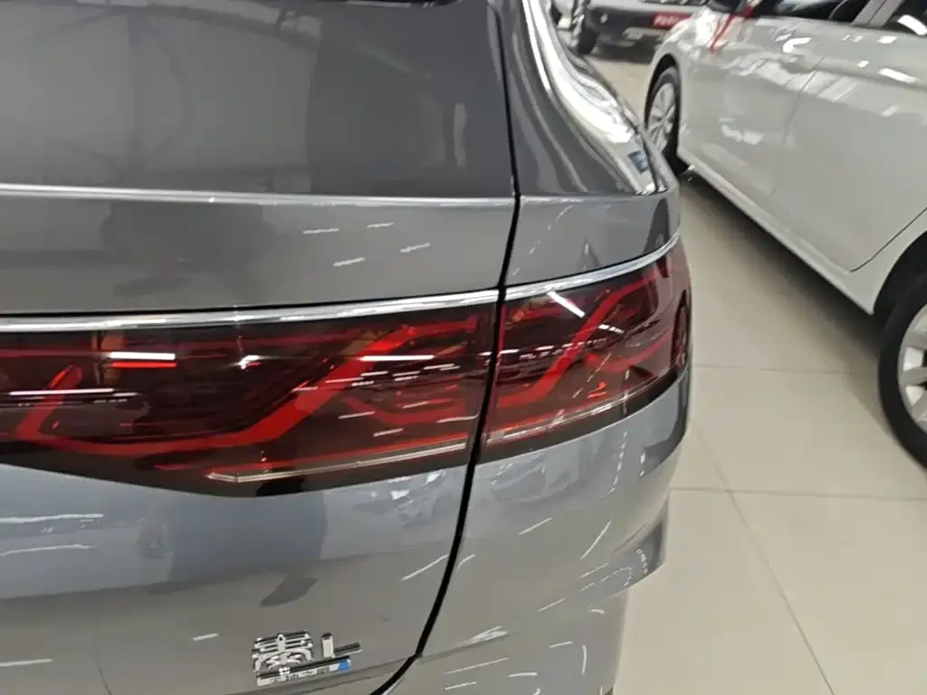 BYD Qin L — фото 7