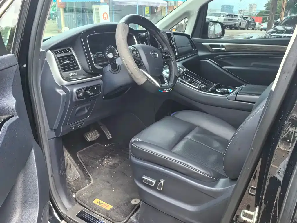 GAC Motor Trumpchi M8 — фото 10