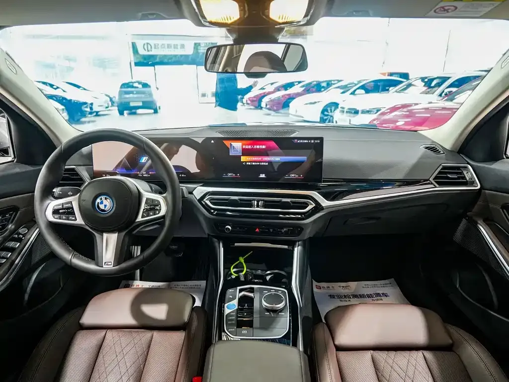 BMW i3 — фото 5