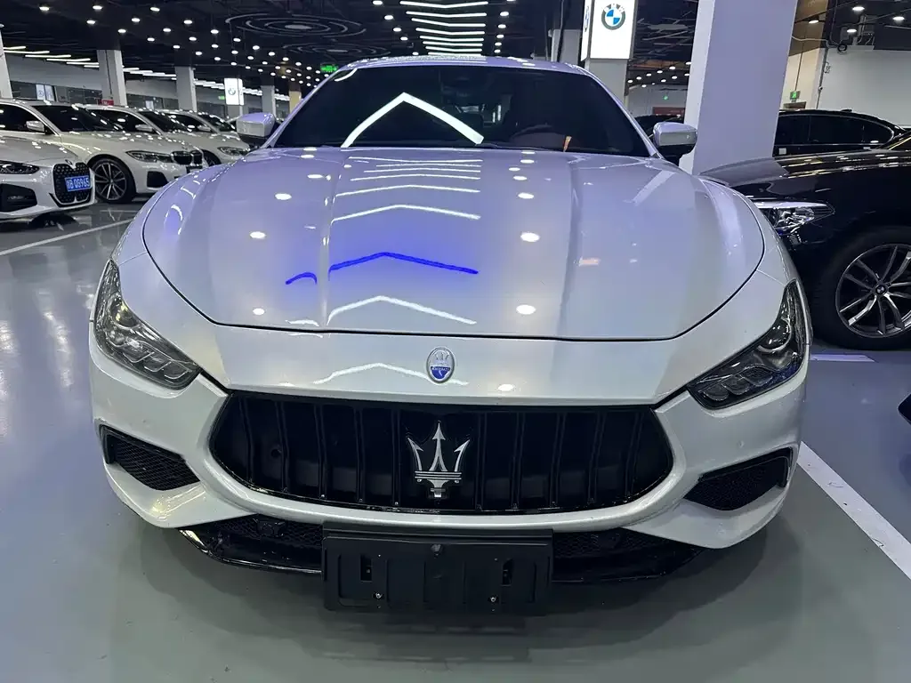 Maserati Ghibli — фото 9