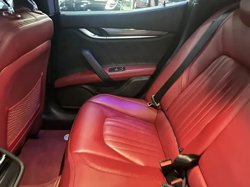 Maserati Ghibli — фото 8