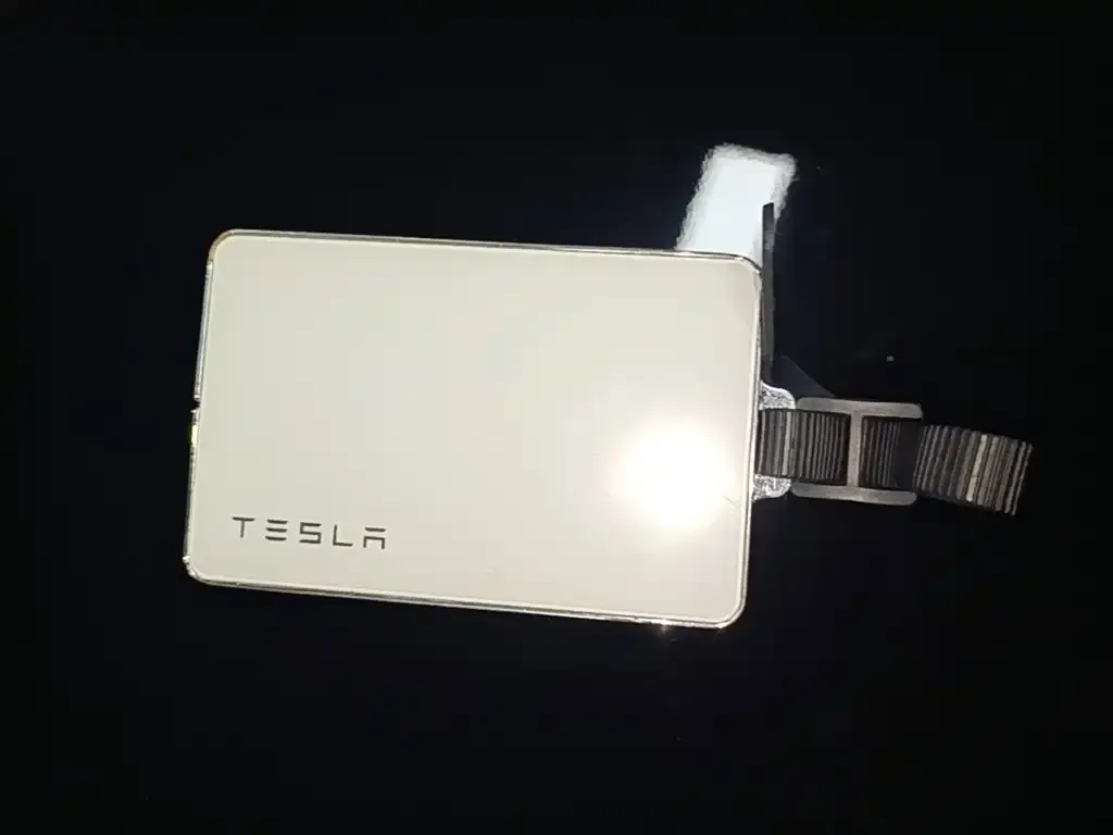 Tesla Model 3 — фото 3