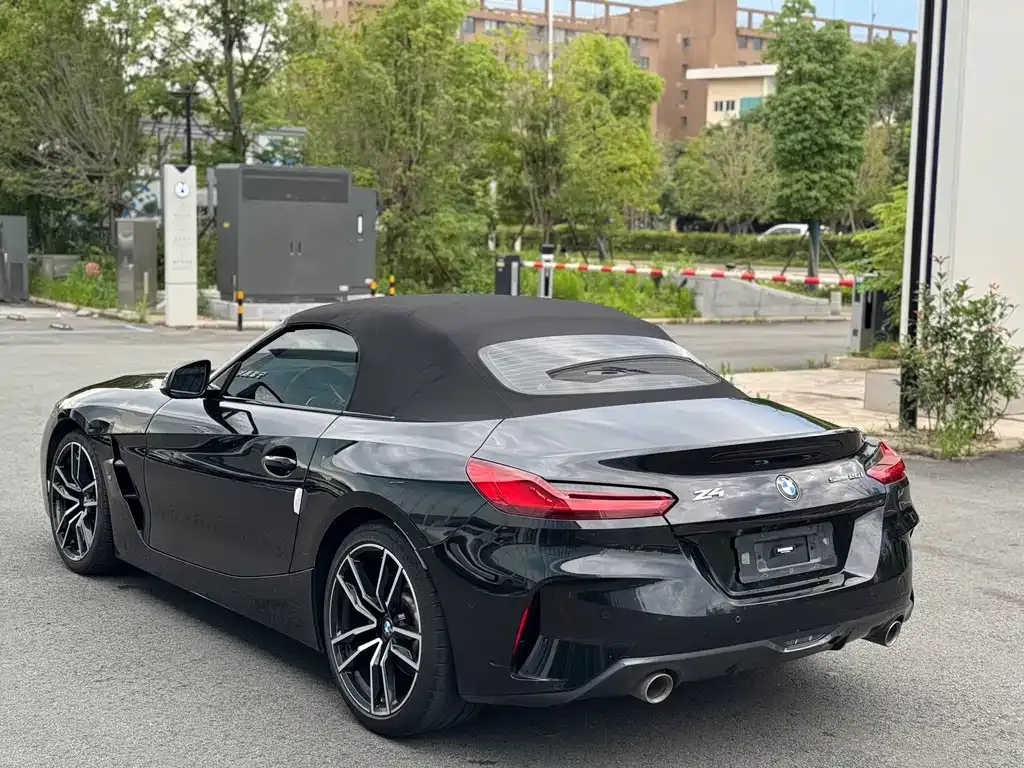 BMW Z4 — фото 10