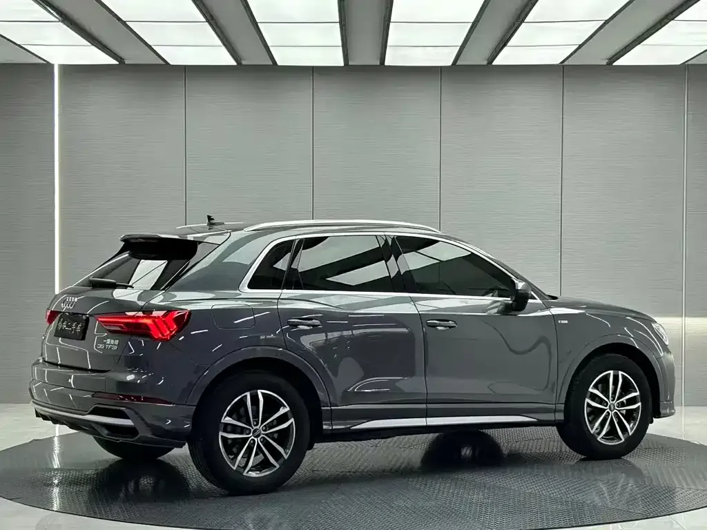 Audi Q3 — фото 5