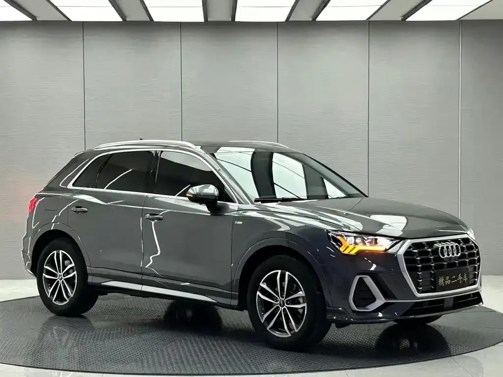 Audi Q3 — фото 7