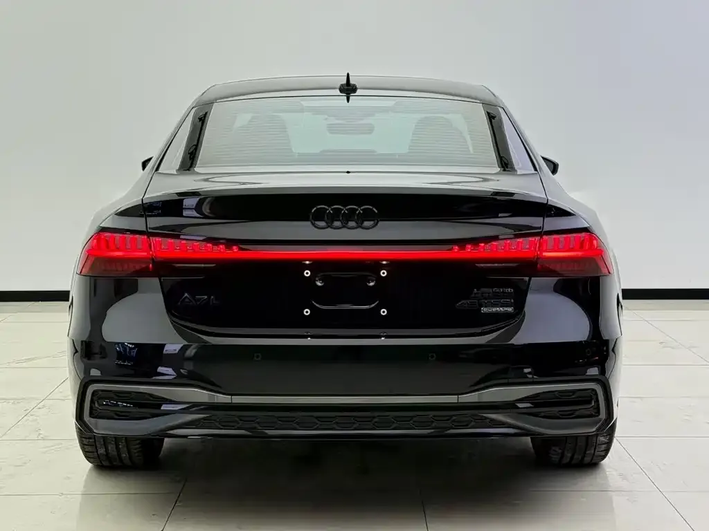 Audi A7L — фото 6