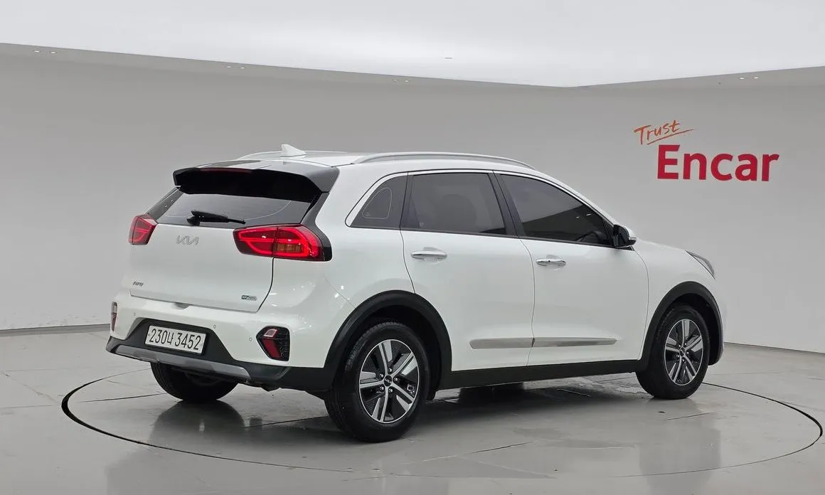 Kia Niro 2022 из KR, фото 2