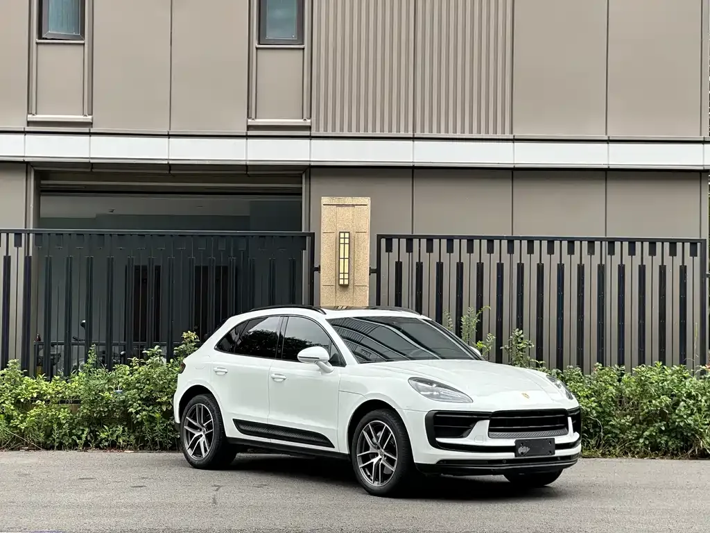 Porsche Macan — фото 10