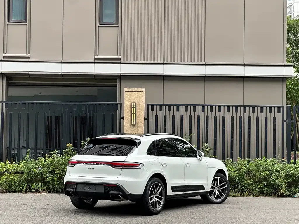 Porsche Macan — фото 7