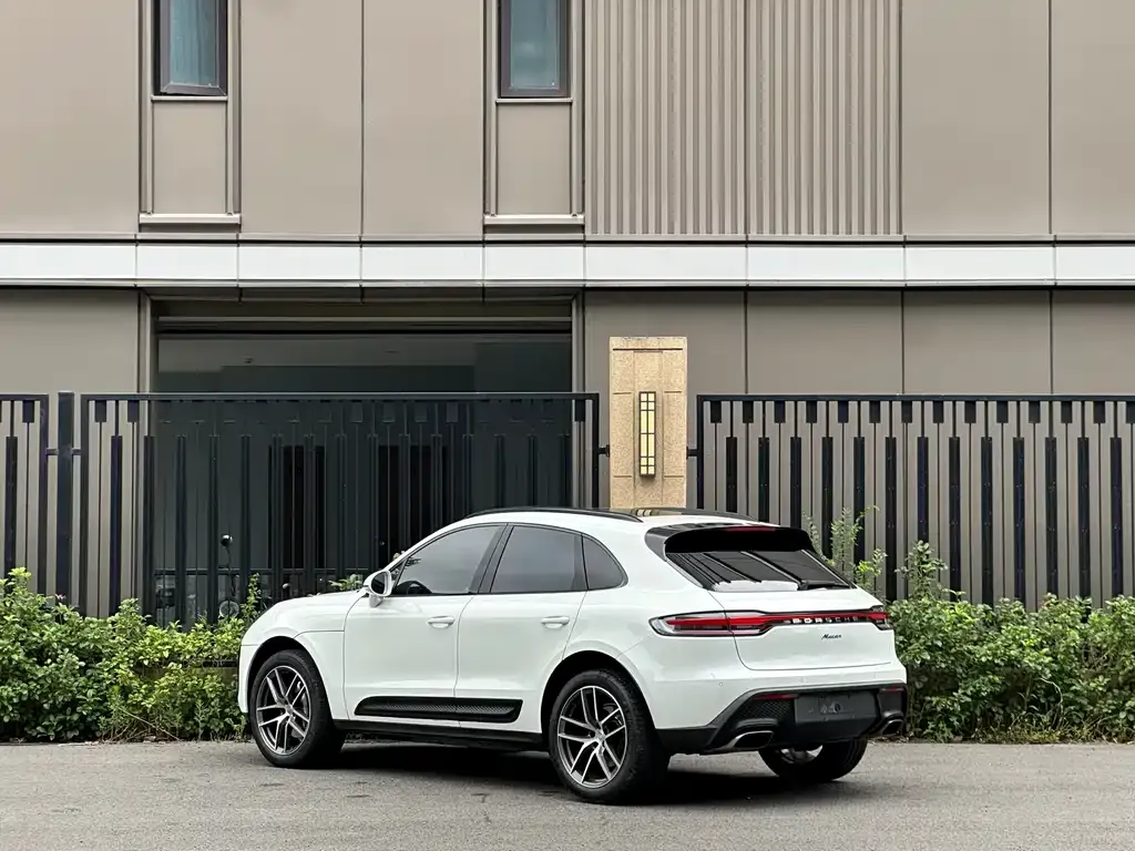Porsche Macan — фото 4