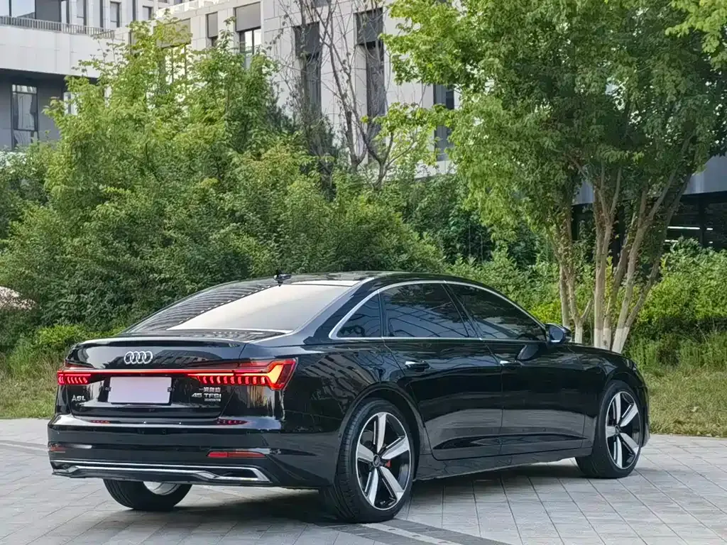 Audi A6L — фото 7
