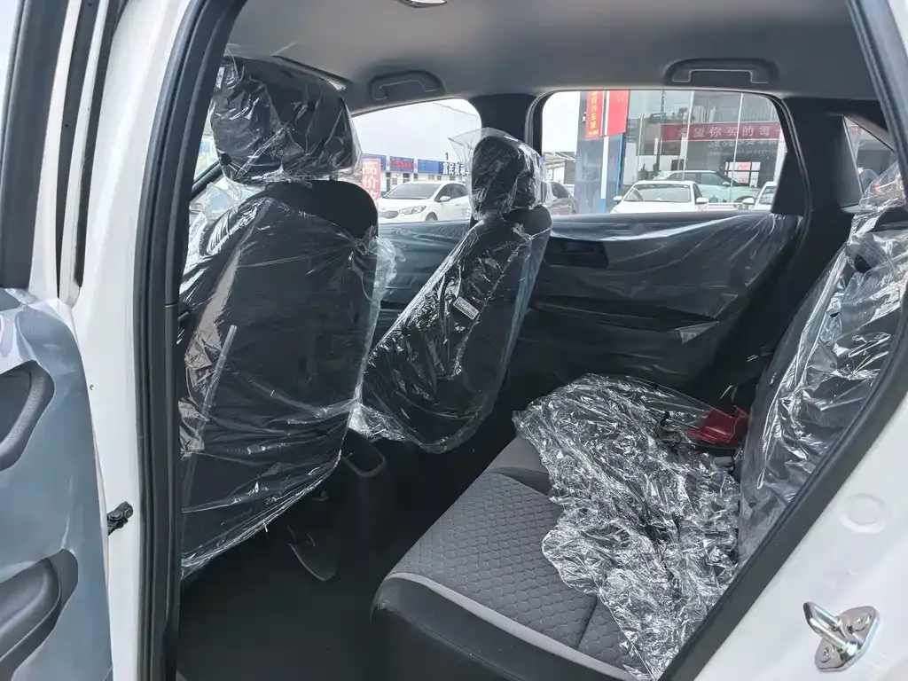 Honda Fit — фото 7