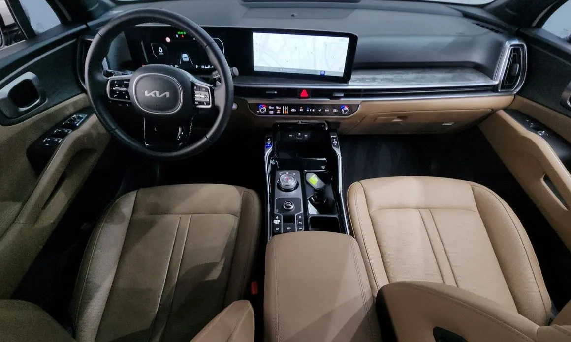 Kia Sorento — фото 10