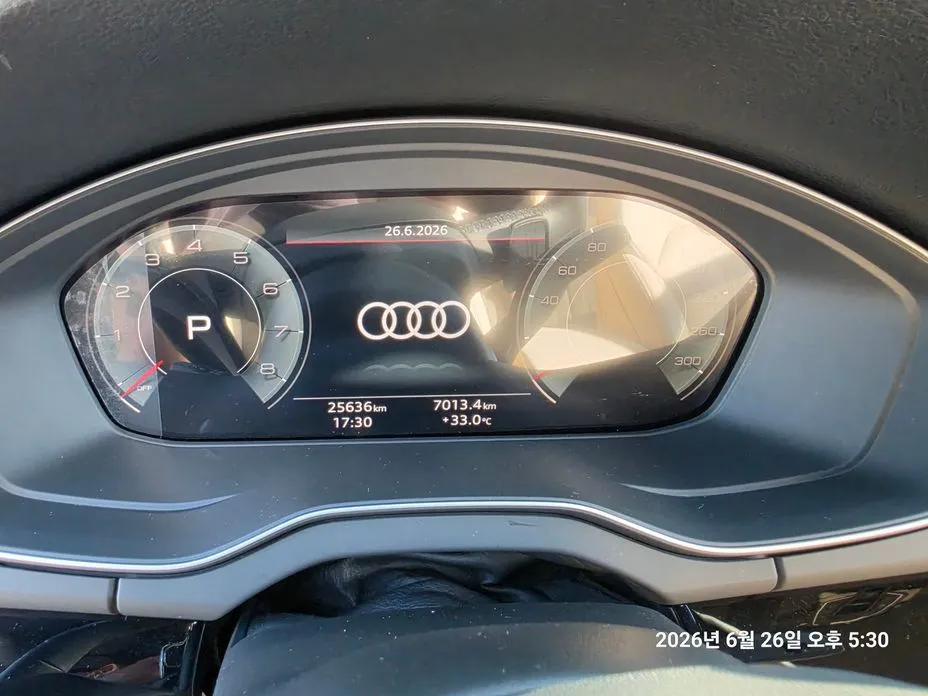 Audi Q5 — фото 1