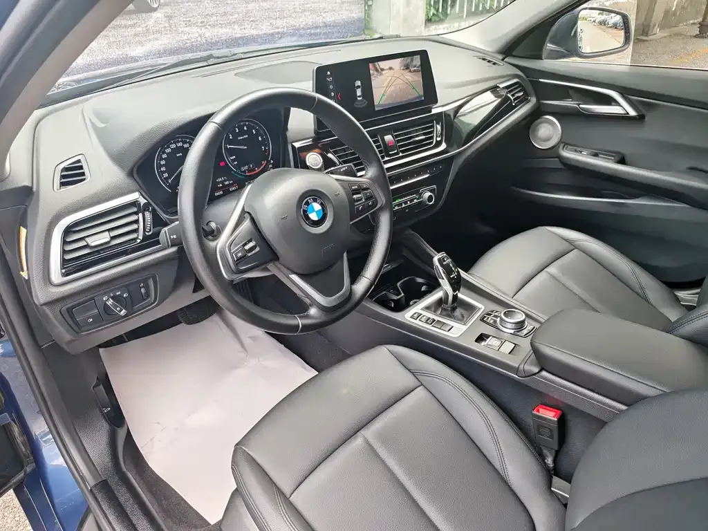 BMW 1 Series 2022 из CN, фото 4