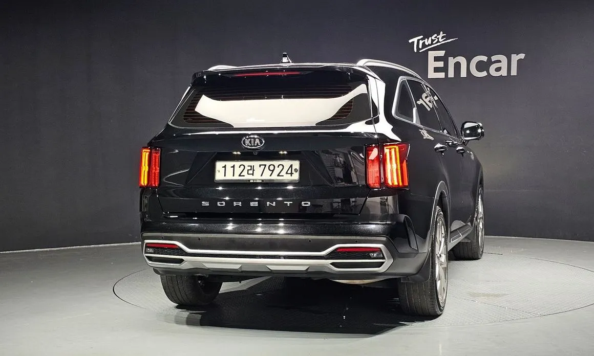 Kia Sorento — фото 6