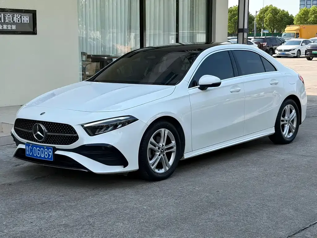 Mercedes-Benz A-Class — фото 8