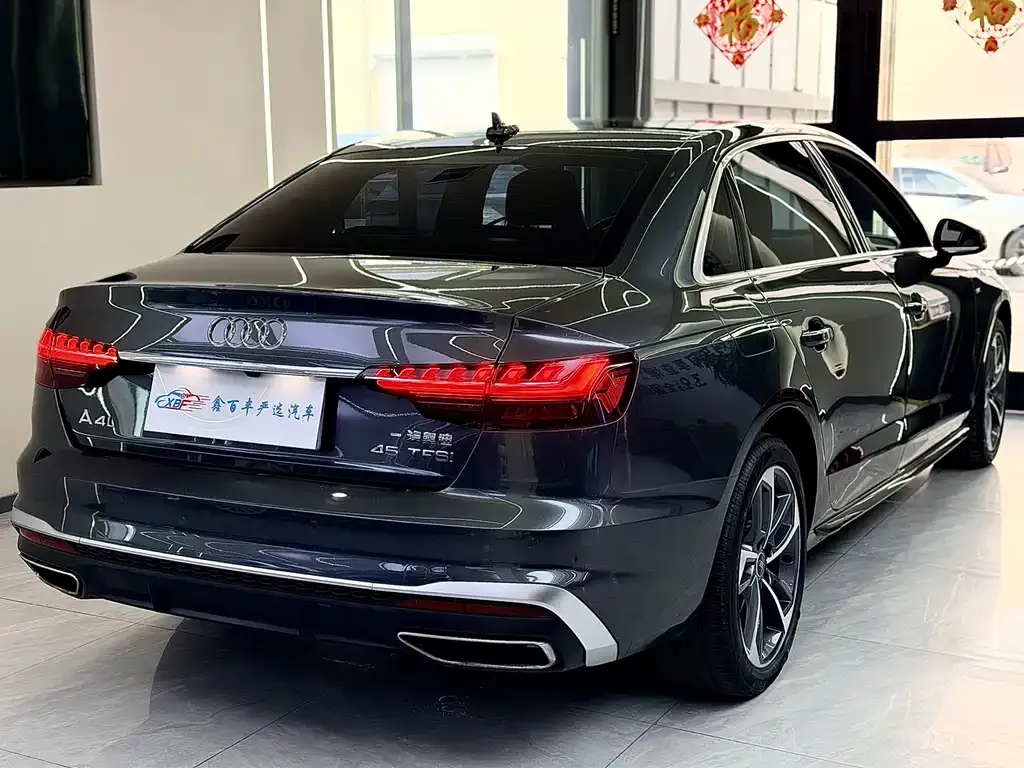 Audi A4L — фото 3