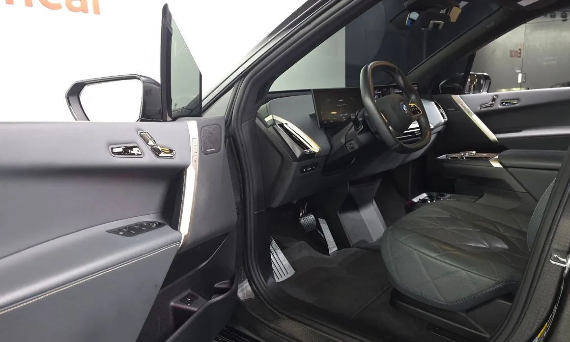BMW iX 2023 из KR, фото 2