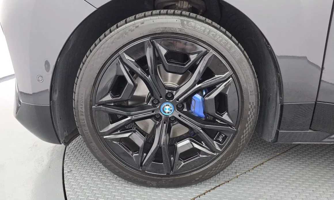 BMW iX 2023 из KR, фото 10