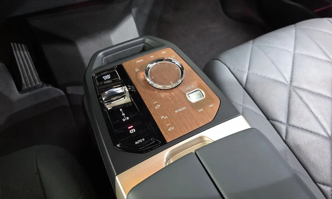 BMW iX 2023 из KR, фото 5