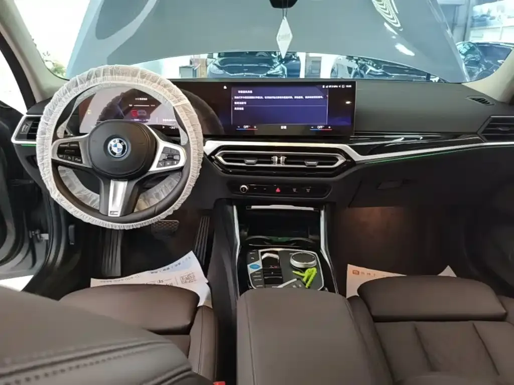 BMW i3 — фото 7