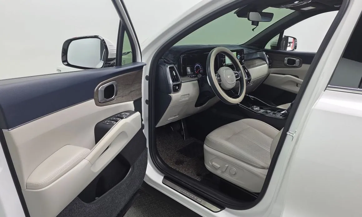 Kia Sorento — фото 7