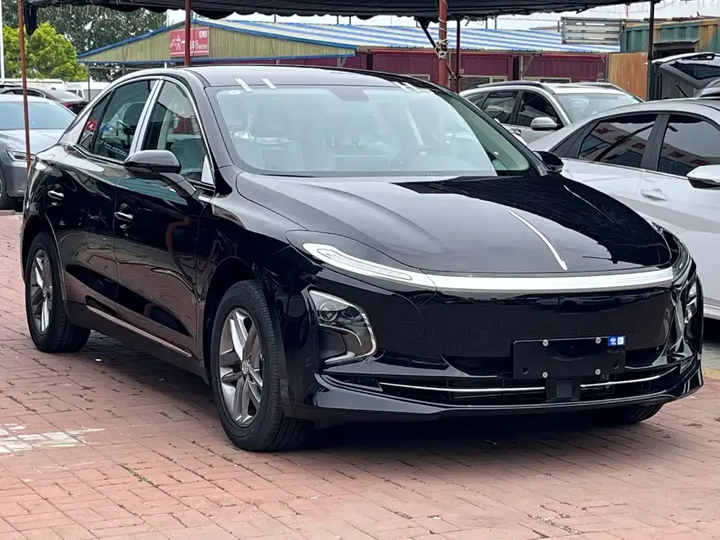 Hongqi E-QM5 — фото 7
