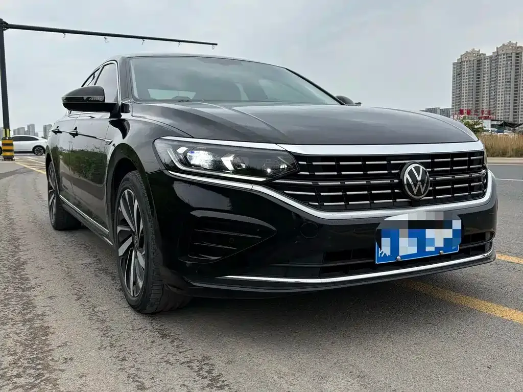 Volkswagen Passat — фото 10