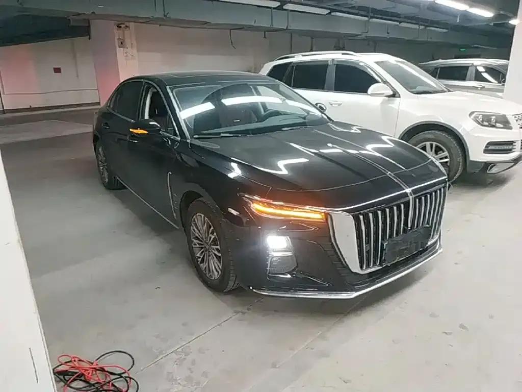 Hongqi H5 — фото 4